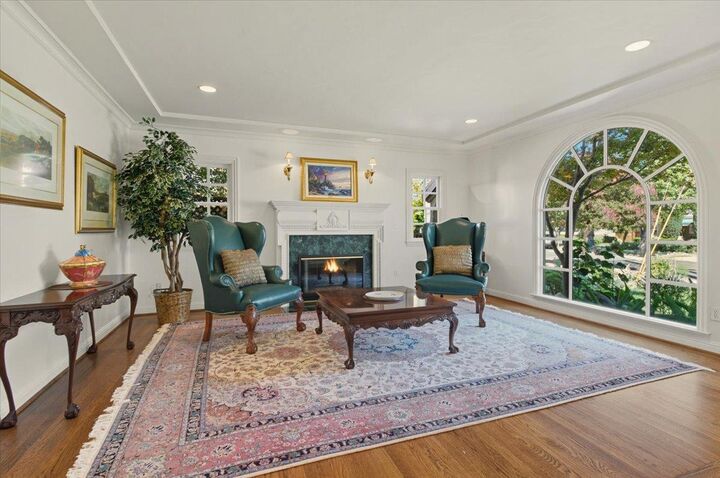 Property Photo:  883 Riverside Drive  CA 95125 