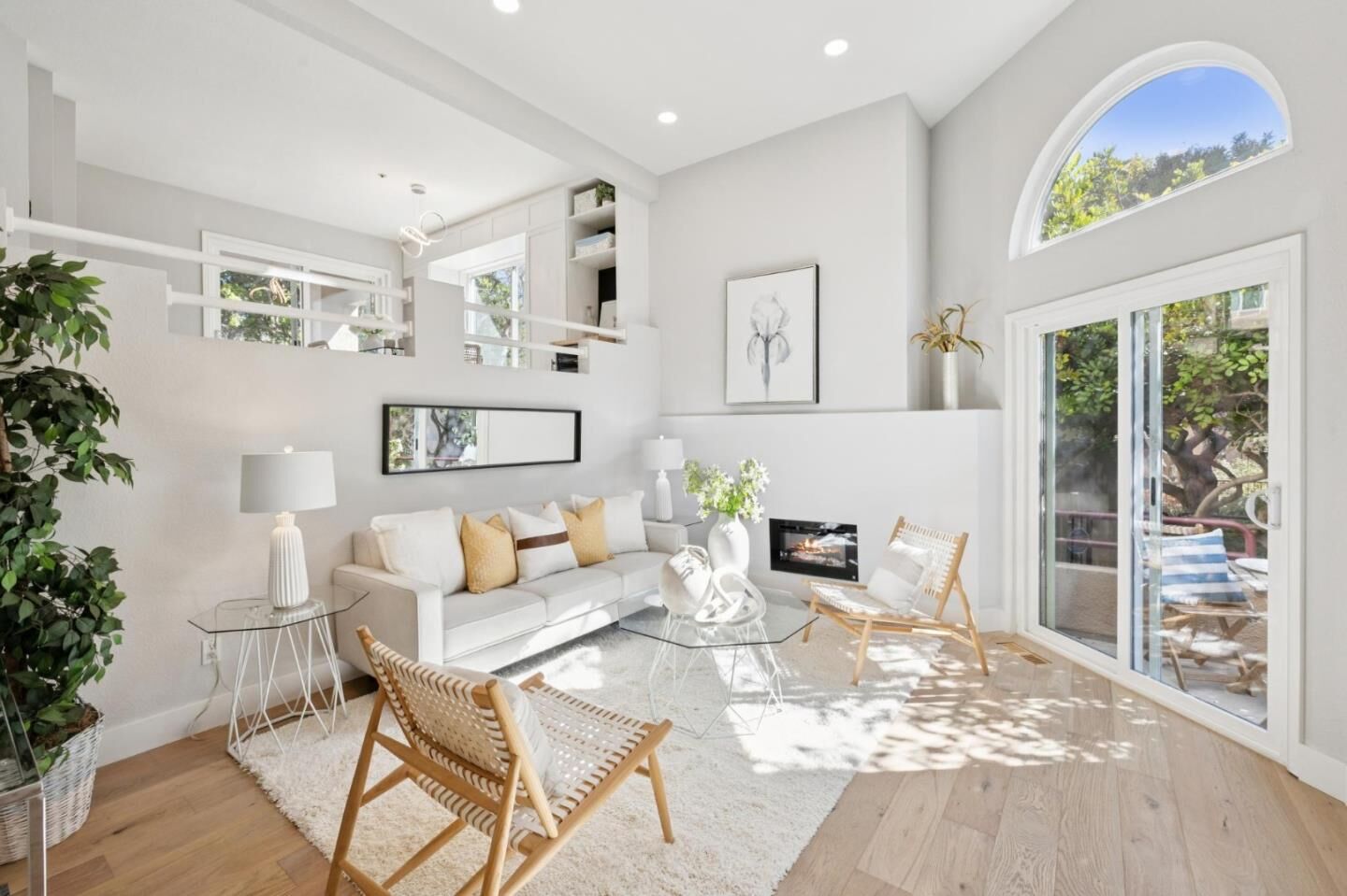 Property Photo: 202 Commons Lane CA 94404