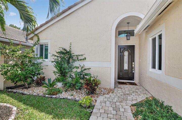 Property Photo: 10094 Encore Path FL 33428