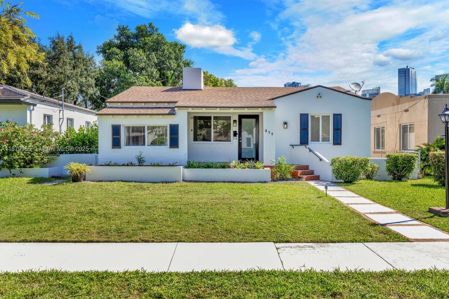 Property Photo:  211 SW 22nd Rd 0  FL 33129 