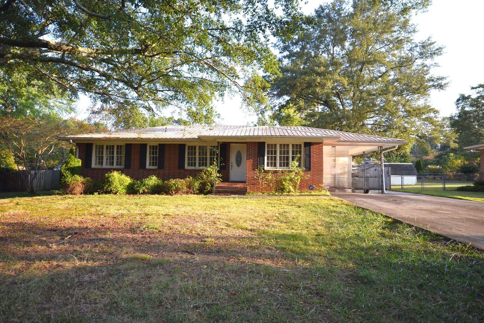 Property Photo: 1611 Edgewood St NW AL 35055 - CULLMAN