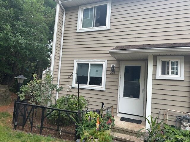 Property Photo:  271 Monticello Drive 271  CT 06405 