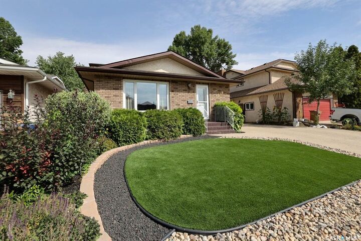 Photo de la propriété:  3248 Maclachlan Crescent  SK S4R 8H5