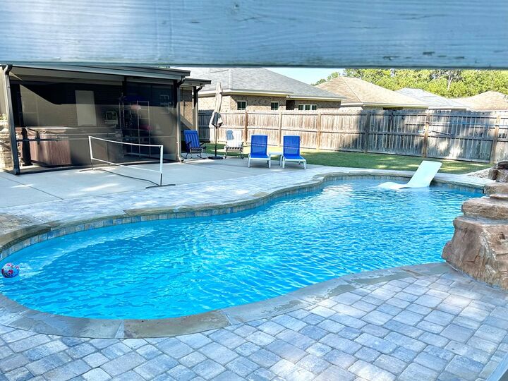 Property Photo:  305 Huron  AL 36301 