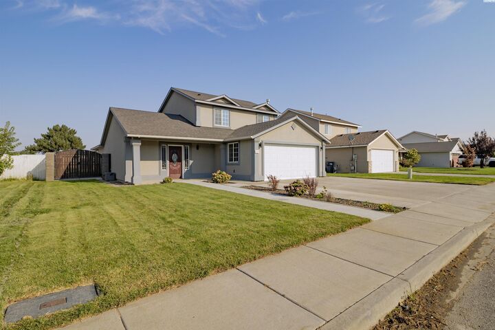 1211 N Beech Ave  Pasco WA 99301 photo