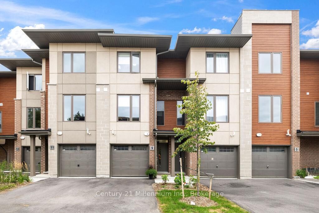 Photo de la propriété: 9 Winters Crescent ON L9Y 5T1