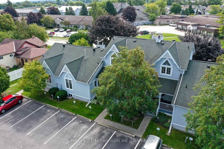 Photo de la propriété:  83 Victoria Street 7  ON N4L 1R4 