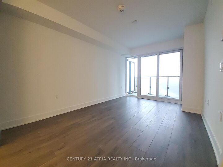 Property Photo:  575 Bloor Street E 705  ON M4W 0B2