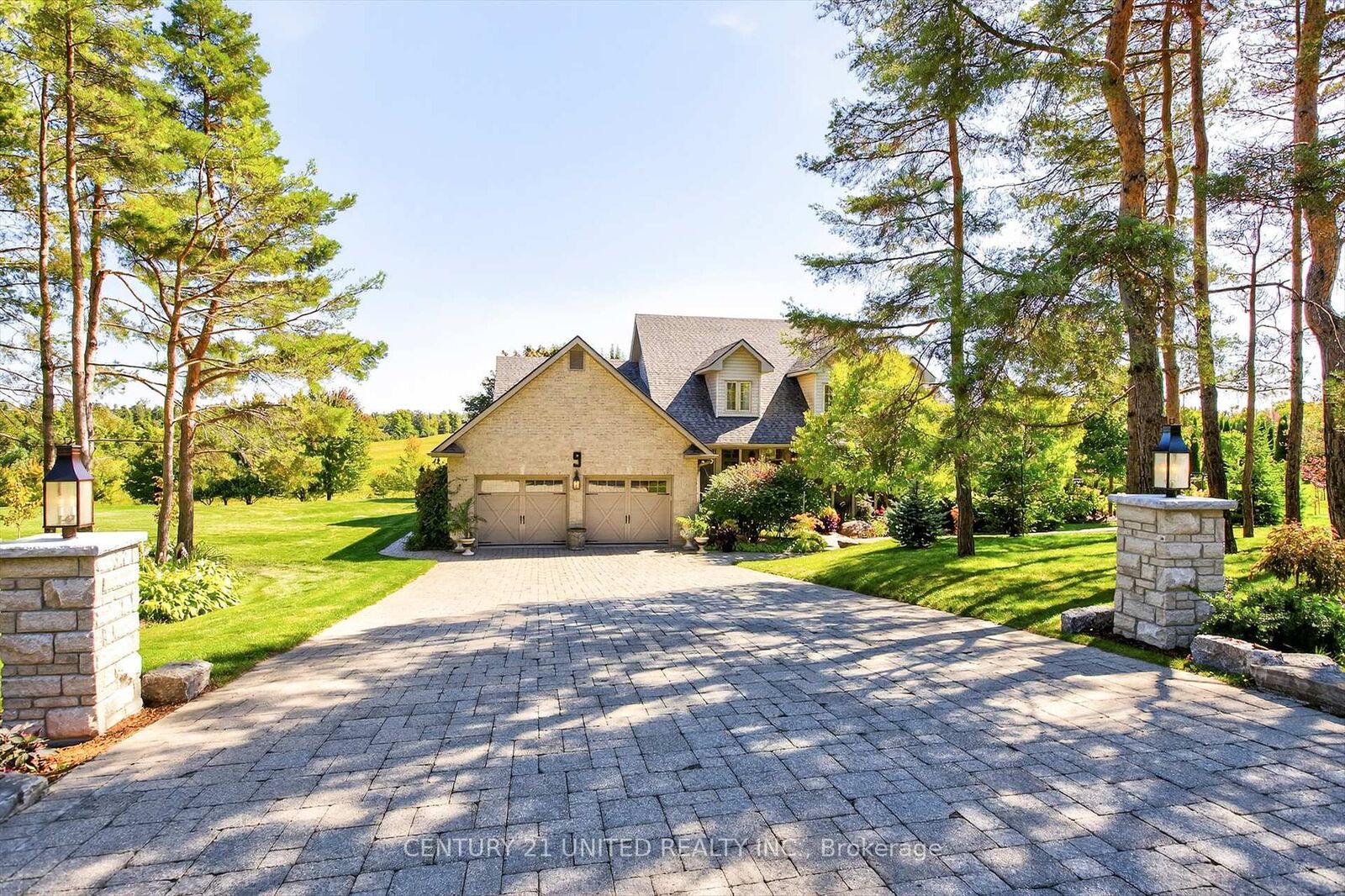 Property Photo: 9 Maplehill Drive ON K9J 0E5