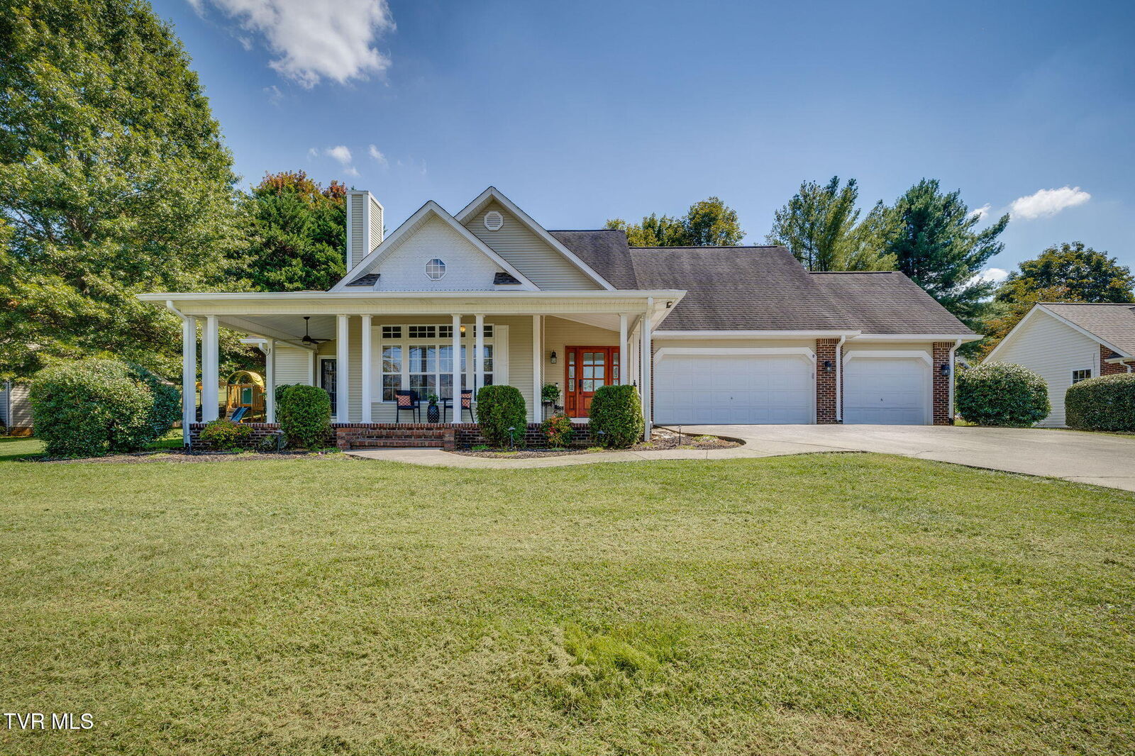 Property Photo: 372 Parker Lane TN 37660