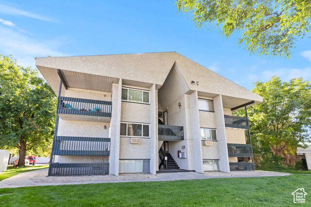 Property Photo: 265 E Hill Ave S 5 UT 84107