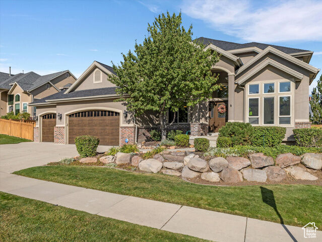 Property Photo: 15185 Briar Crest Ct UT 84020