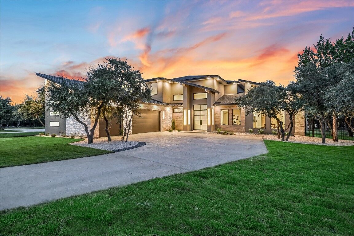Property Photo:  305 Shady Tree Drive  TX 78633 