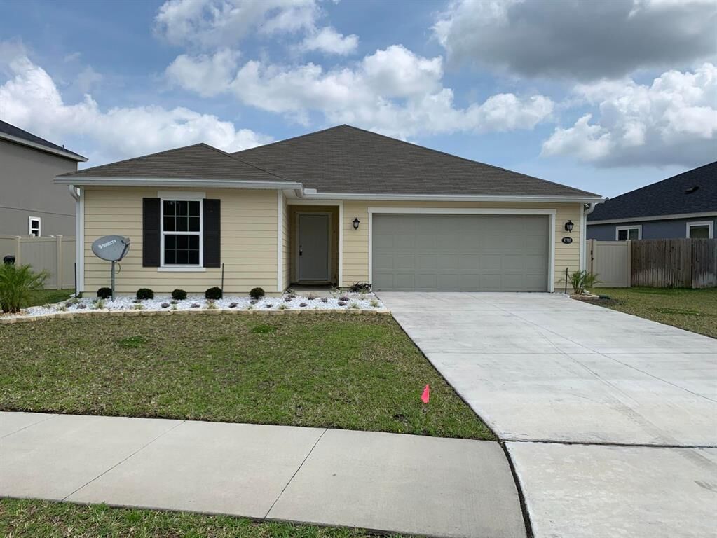 Property Photo:  97503 Albatross Drive  FL 32097 
