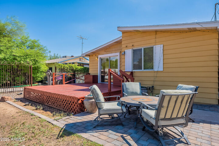 Property Photo: 1223 E Minnezona Avenue AZ 85014