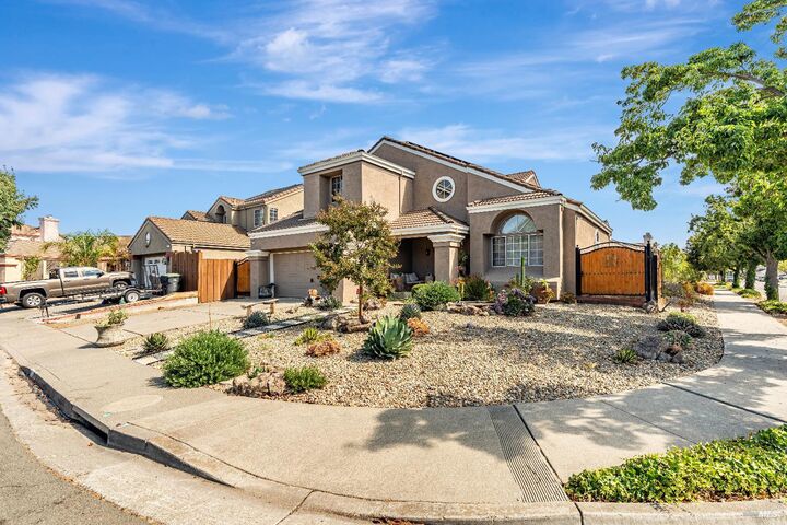 Property Photo: 301 Childs Court CA 94585