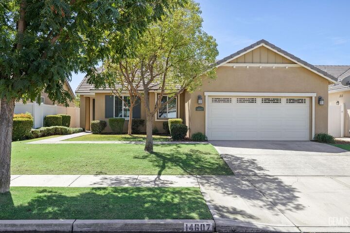 Property Photo:  14607 Checkerbloom Drive  CA 93314 
