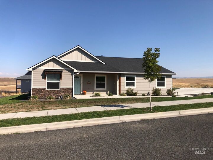 Property Photo:  3211 18th St  ID 83501-0000 