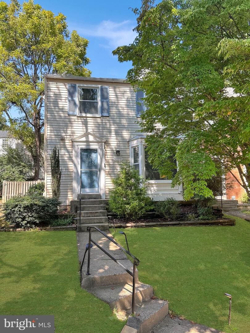 Property Photo:  9008 Piney Grove Drive  VA 22031 