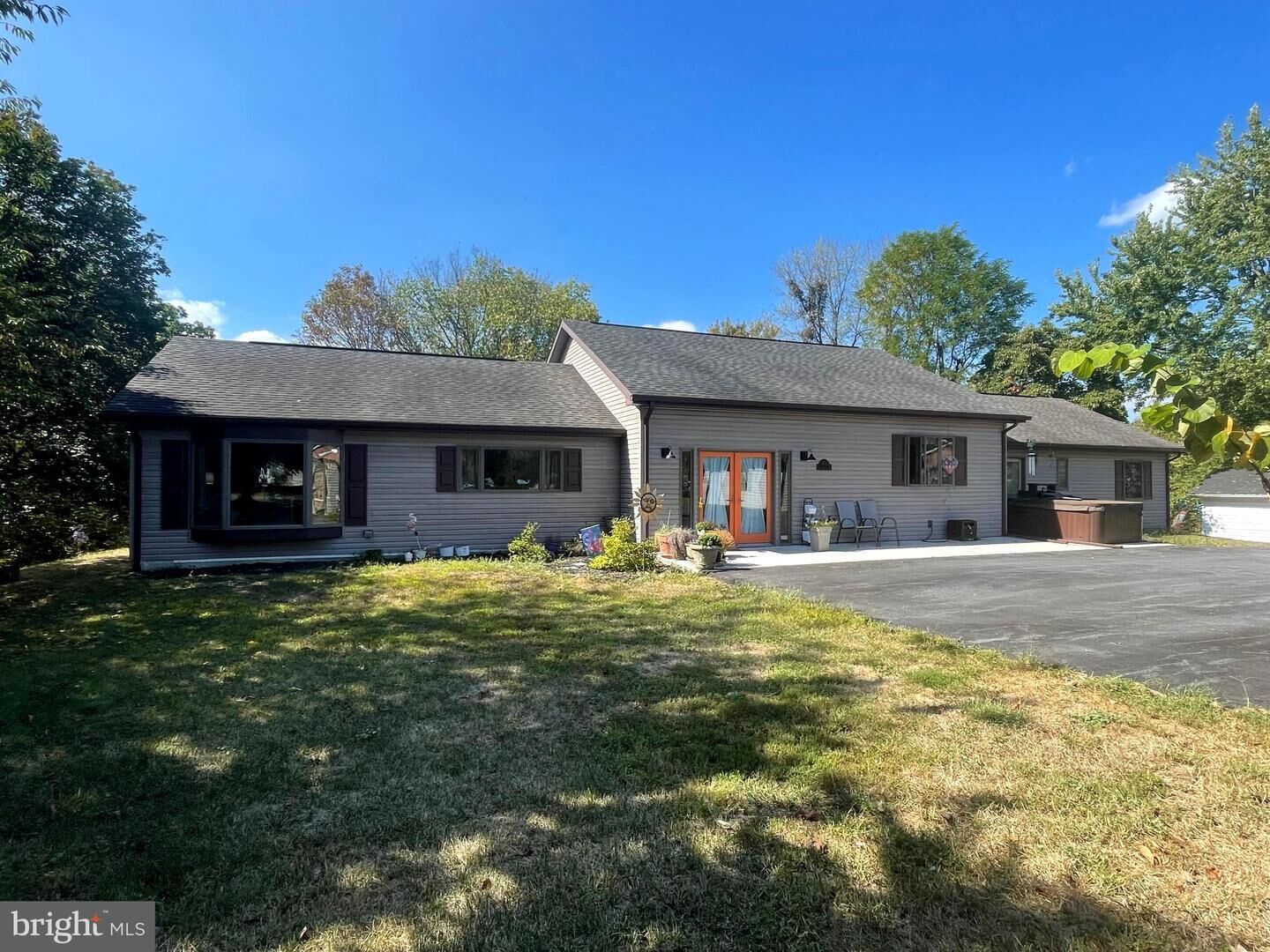 Property Photo: 104 Golden Lane WV 25411