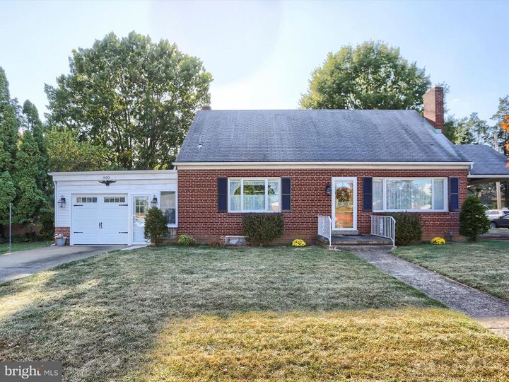 Property Photo:  900 S 31st Street  PA 17011 