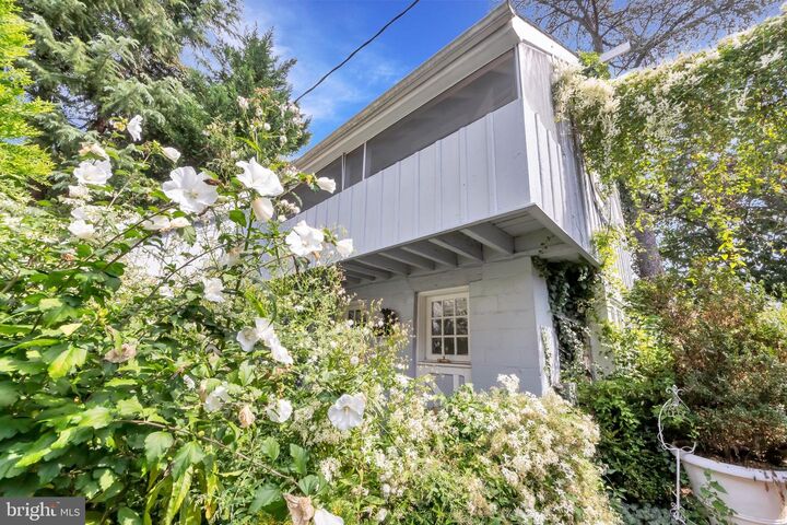 Property Photo:  212 King George Street B  MD 21401 