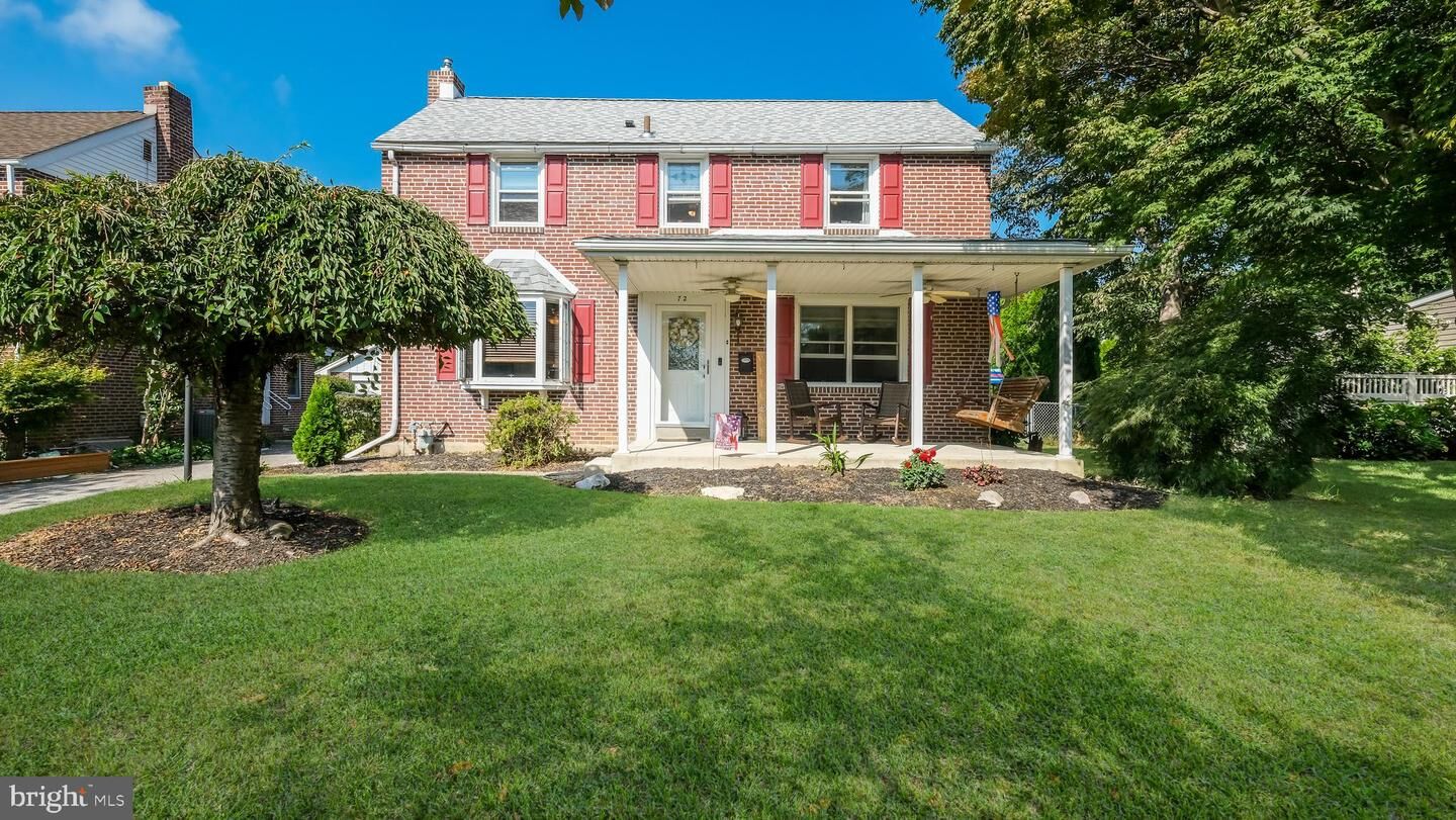 Property Photo:  72 Colonial Park Drive  PA 19064 