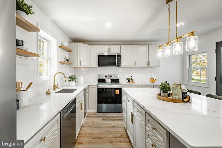 Property Photo:  174 Maple Avenue  PA 19426 