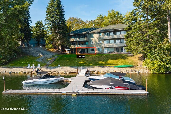 Property Photo: 720 N 3rd Ave 9 ID 83864