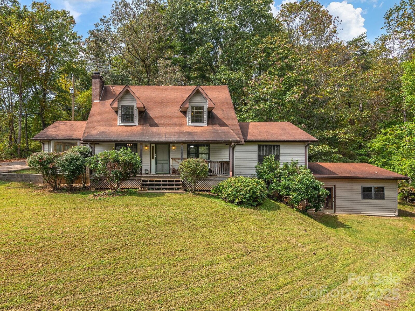 Property Photo:  19 Bakers Acres Lane  NC 28748 