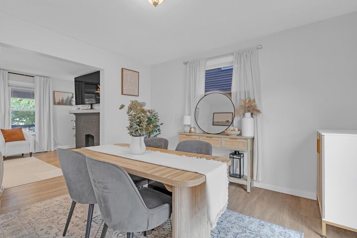Property Photo:  2580 Eakin Road  OH 43204 