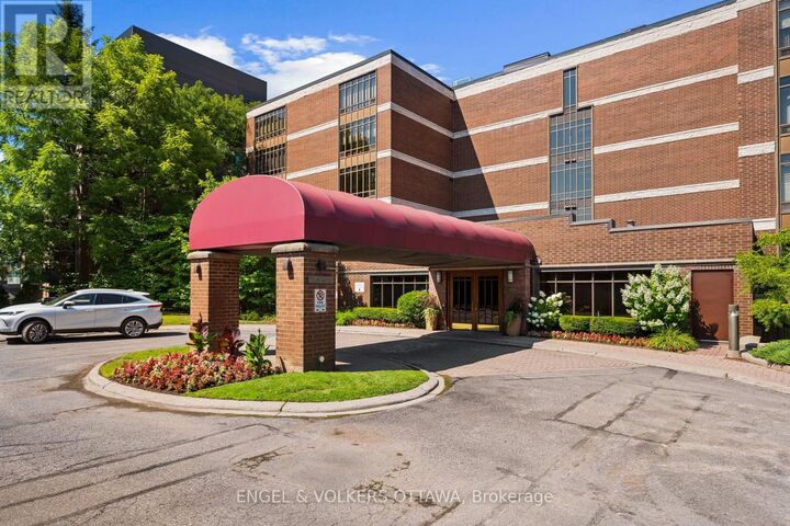 Photo de la propriété:  111 Echo Drive 406  ON K1S 5K8