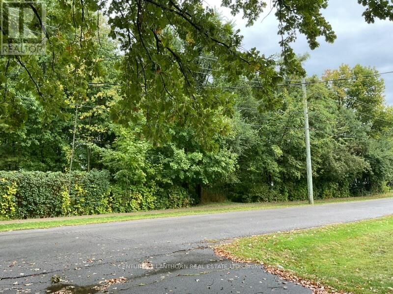 Property Photo:  00 Edward Street  ON K0K 3E0 