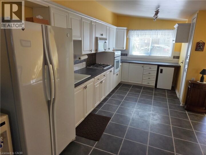 Property Photo:  123 Scott Street  ON N2J 4G1 