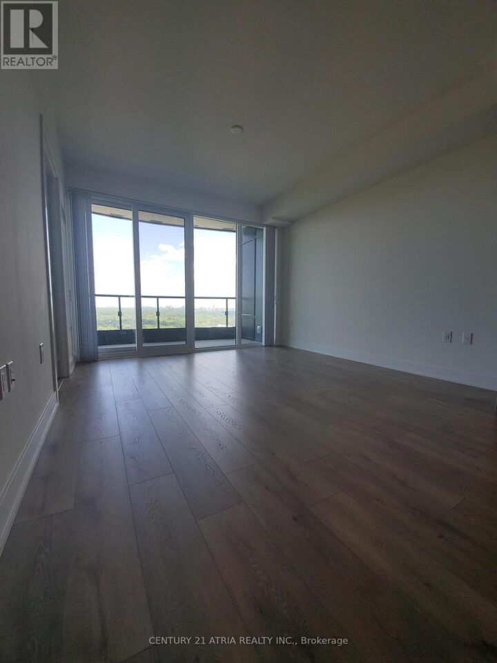 Property Photo:  585 Bloor Street East 2823  ON M4W 0B3 