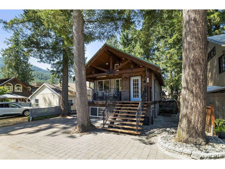 Property Photo:  311 Spruce Street  BC V2R 4Y7 