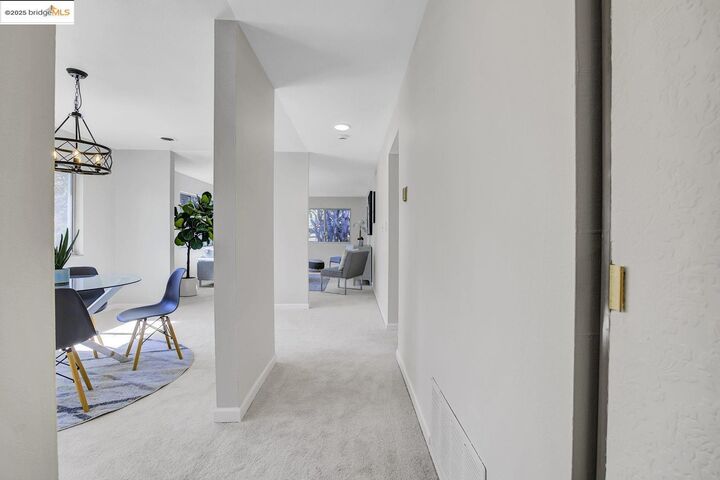 Property Photo: 1701 Central Ave P CA 94501