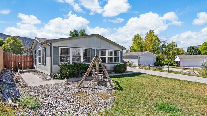 Property Photo:  26 Baker Hill Place  CO 81635 