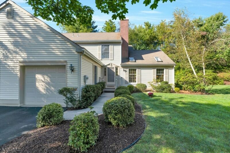 Property Photo:  92 Commonwealth Dr  NJ 07920 