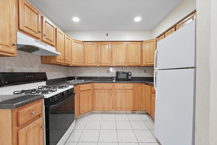 Property Photo: 56 Poplar St 1 NJ 07307