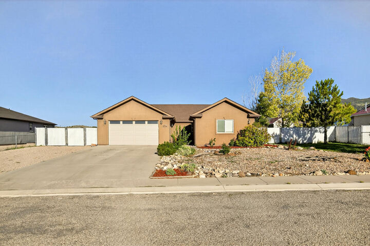 Property Photo:  5202 N Tomahawk Dr N  UT 84721 