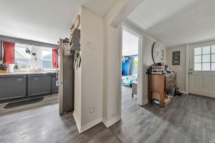Property Photo:  1219 N Third Street  IN 47601 