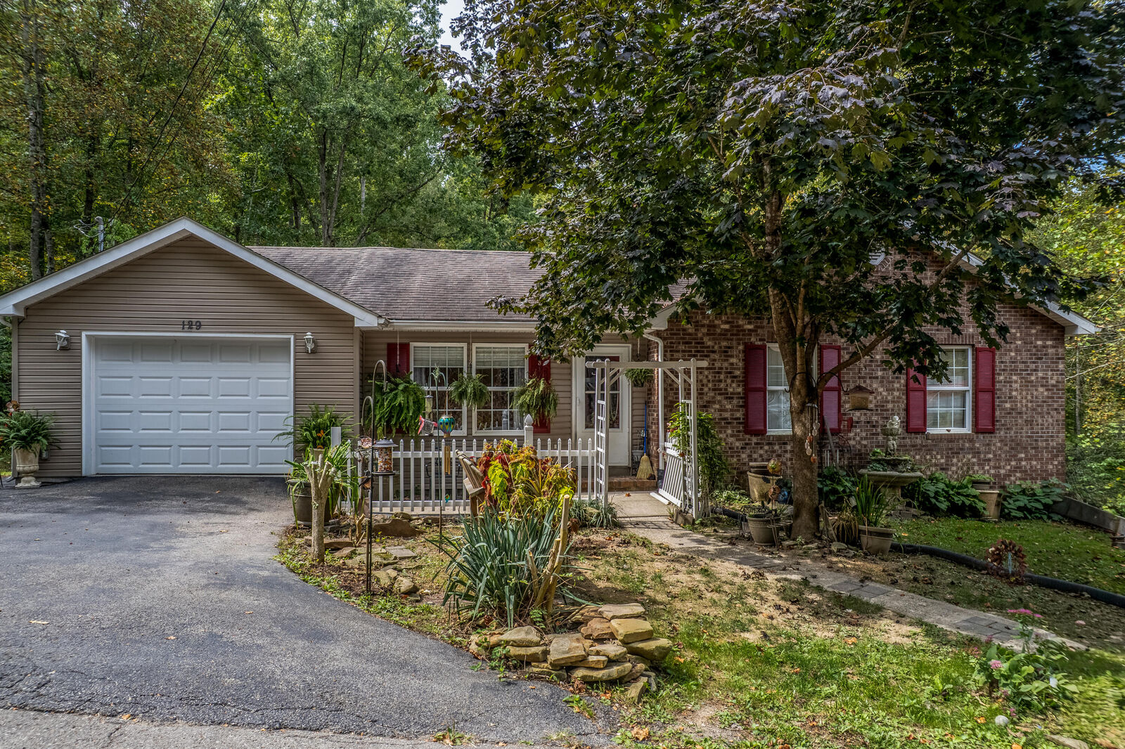 Property Photo: 129 Quail Hollow Road KY 40351