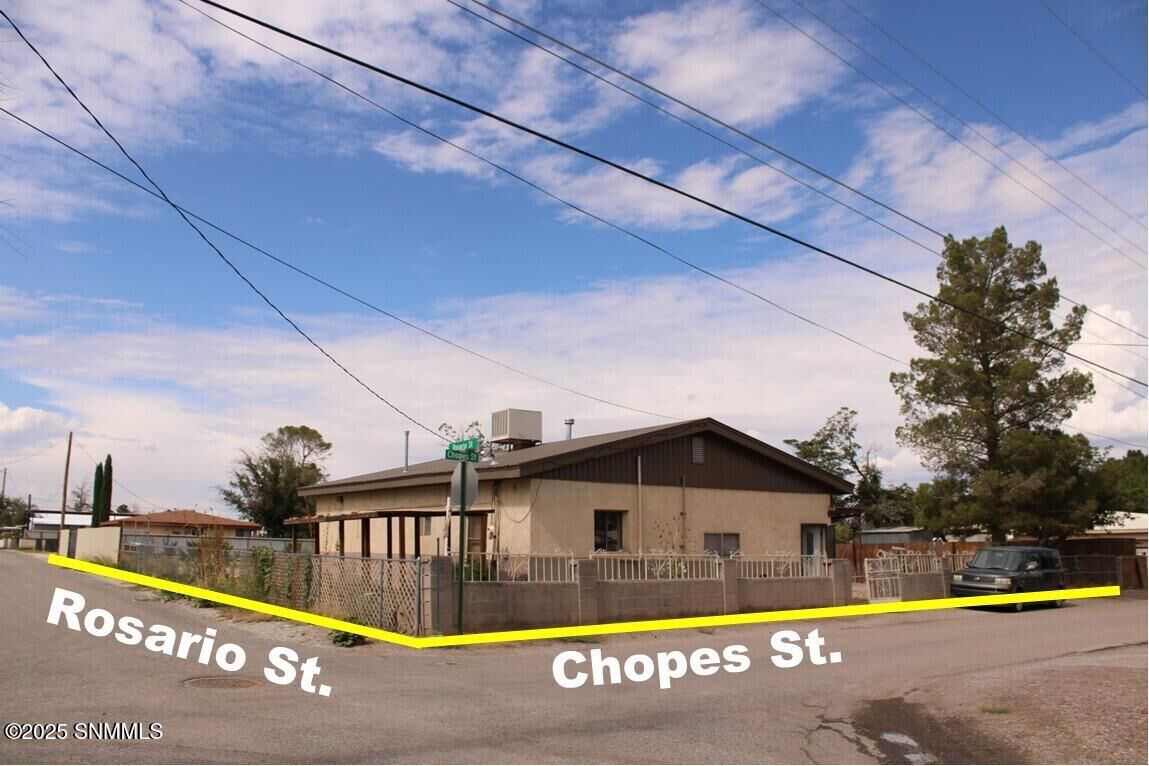 Property Photo:  124 Chopes Street  NM 88044 