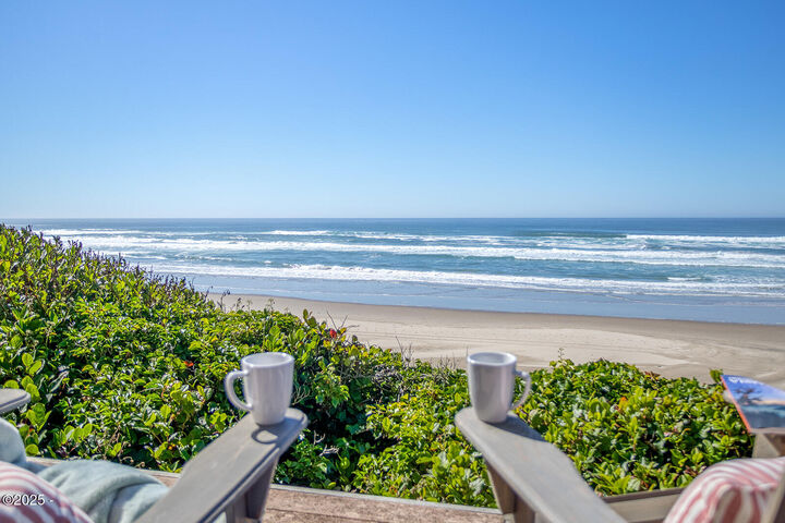 Property Photo: 13824 S Coast Highway OR 97366
