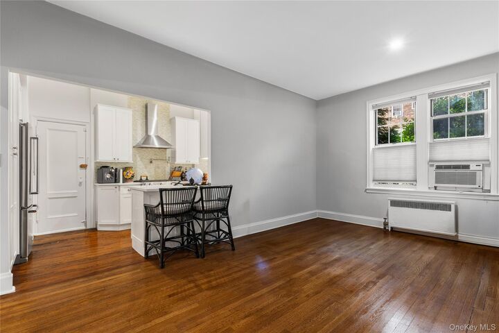 Property Photo:  25 Parkview Ave 1A  NY 10708 