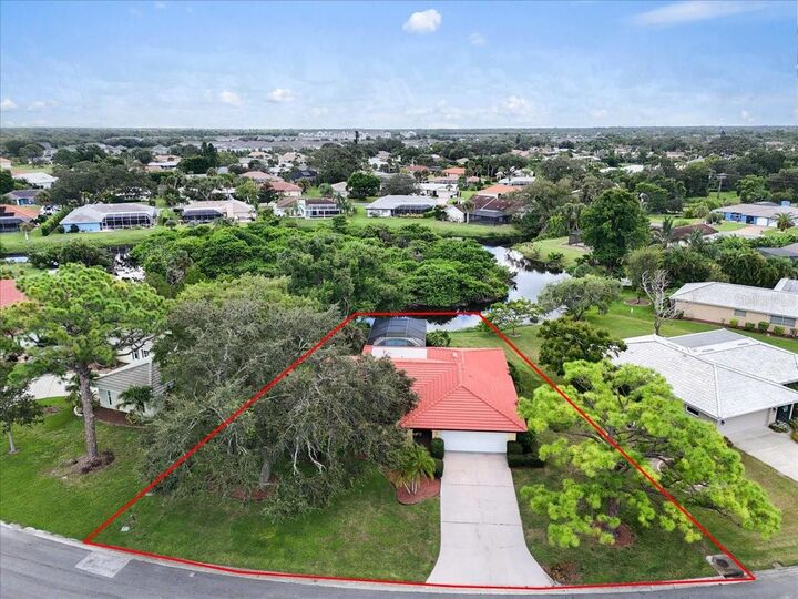 Property Photo: 468 Laurencin Drive FL 34275