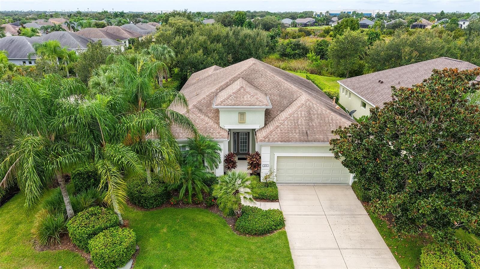 Property Photo:  4738 Claremont Park Drive  FL 34211 
