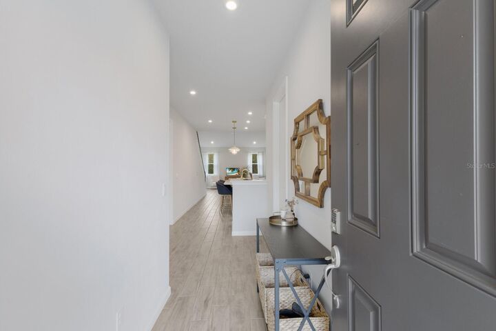 Property Photo: 5645 Silverbridge Trail FL 34211