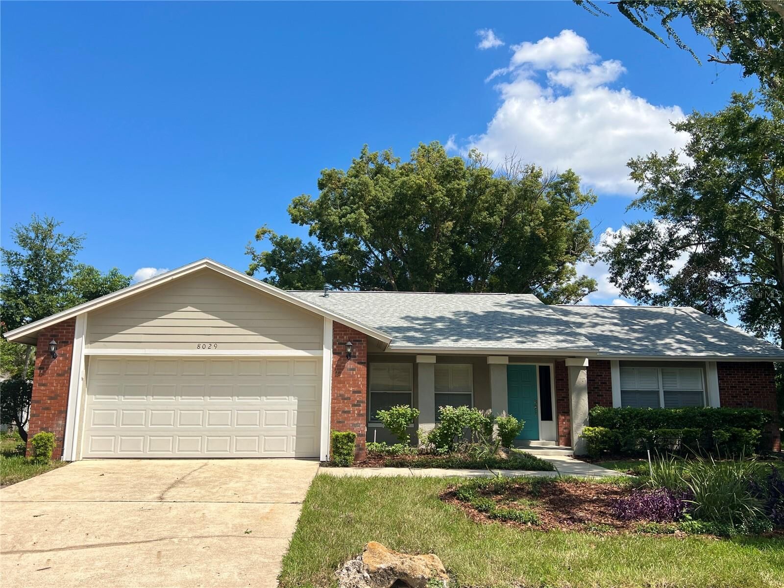 Property Photo:  8029 Gillette Court  FL 32836 